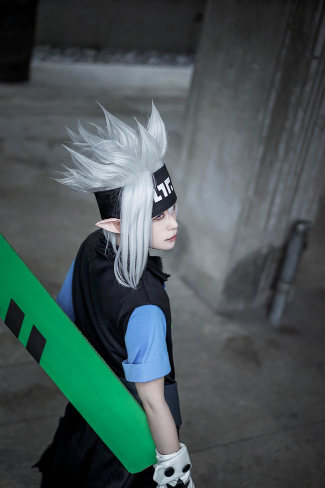 “半岛体育入口”杨